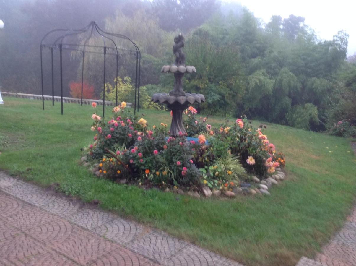 Domaine De La Provencale Bed & Breakfast Saint-Didier-de-la-Tour ภายนอก รูปภาพ