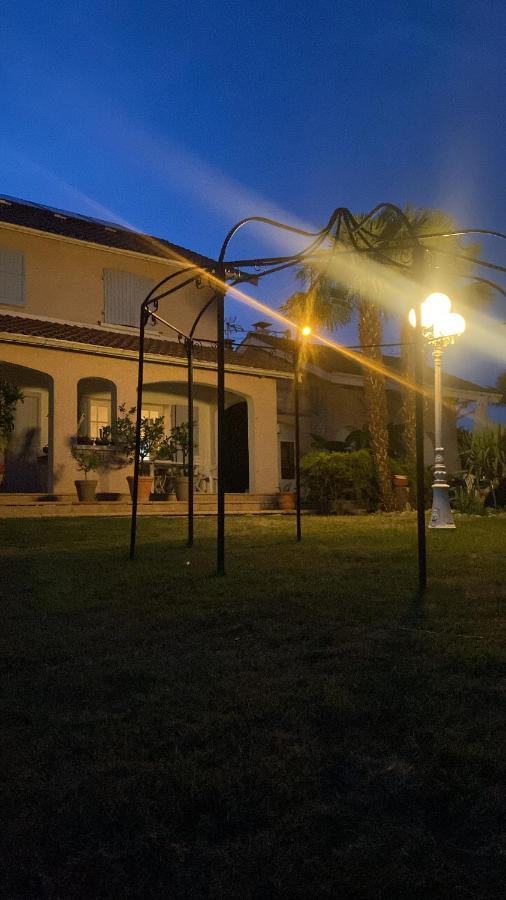 Domaine De La Provencale Bed & Breakfast Saint-Didier-de-la-Tour ภายนอก รูปภาพ