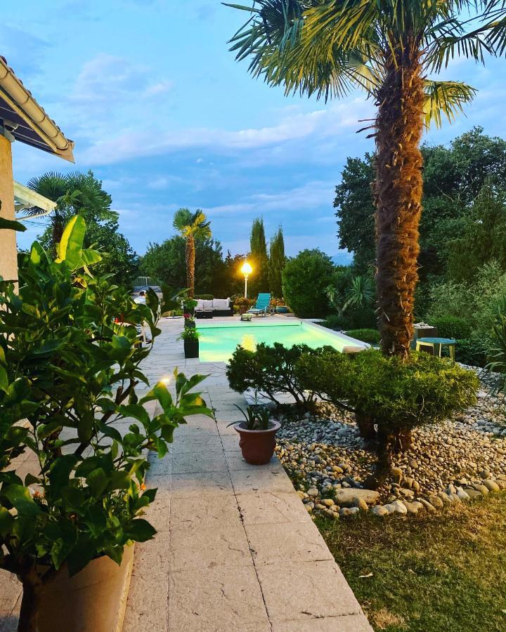 Domaine De La Provencale Bed & Breakfast Saint-Didier-de-la-Tour ภายนอก รูปภาพ