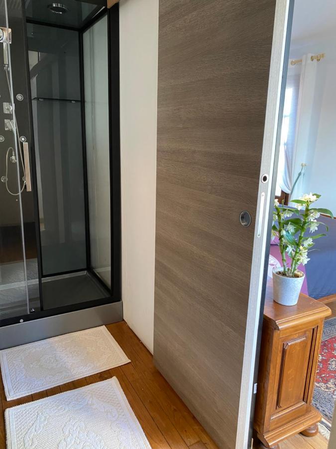 Domaine De La Provencale Bed & Breakfast Saint-Didier-de-la-Tour ภายนอก รูปภาพ